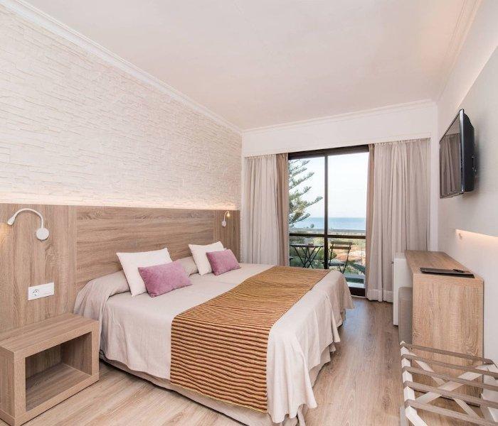 Nuestras Habitaciones Hotel Na Taconera Font de Sa Cala, Mallorca Nuestras Habitaciones Hotel Na Taconera Font de Sa Cala, Mallorca